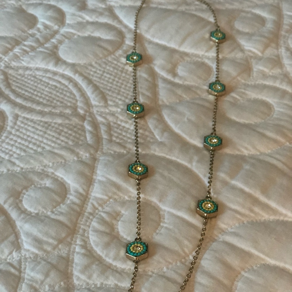 lBusiness casual Necklace - Picture 4 of 5